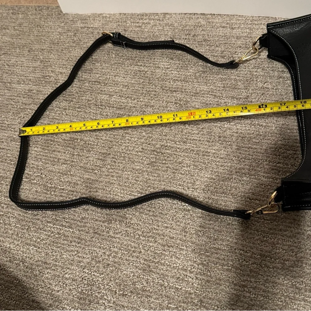 Cato Elegant Black Shoulder Bag